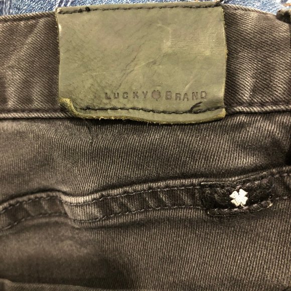 Lot (3) Lucky Brand Jeans Size 2 (26) - 2 bootcut and 1 skinny, women's petite - Picture 4 of 4